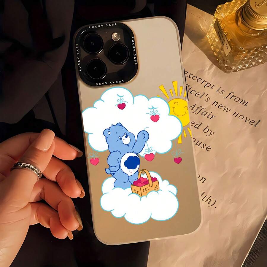 Funda para teléfono con espejo y diseño de osito cariñoso con cesta de corazón. Perfectamente compatible con 17, 16 Pro Max, 15 Pro Max, 13 y 12. Fabricada en TPU resistente para una protección máxima contra golpes y caídas. Un regalo ideal para familiares, amigos, celebraciones de otoño, parejas y ocasiones especiales como Navidad o cumpleaños. Ideal para quienes adoran los diseños originales y alegres. - Luna blanca - Ver 1