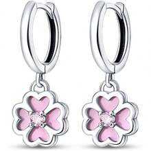 Pendientes con tréboles de cuatro hojas rosas