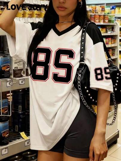 Camiseta deportiva retro suelta de verano en blanco y negro estilo Y2K 85 para mujer de LOVE JOYY