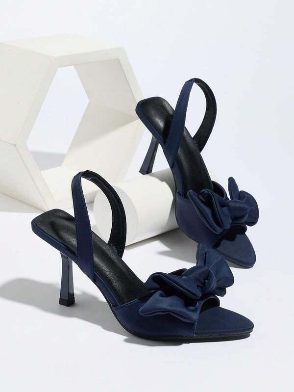 女士尖头缎面高跟凉鞋，饰有蝴蝶结，弹性踝带，适合派对、日常穿着、聚会、度假、优雅通勤、春夏、时尚场合，藏蓝色，优雅女士凉鞋可搭配连衣裙、半身裙、婚礼服饰