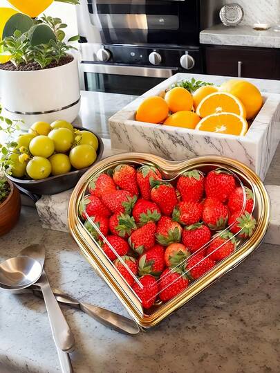 10个心形塑料托盘，带盖 - 多用途大容量零食容器，适用于水果、寿司、蔬菜、沙拉和奶酪拼盘 - 透明设计，金色镶边 - 非常适合派对、节日和送礼