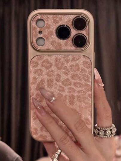 حافظة هاتف واقية للعدسة بطبعة نمر لامعة فاخرة، مناسبة لهواتف 17 برو ماكس، 16، 15، 14 برو ماكس، 13، غطاء خلفي أنيق وفريد من نوعه