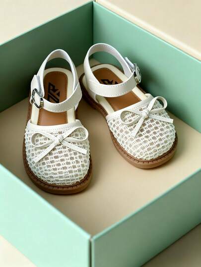 2026 Spring/Summer Limited Edition French Mary Jane Soft Bottom Toddler Shoes [3-12 Years Old Girls], [Infant Toddler Shoes], Soft <Fluffy Bow> Decor Retro Brown Bottom Breathable Lace Fabric Metal Buckle And Classic Mary Jane Style, Skin-Friendly Soft Lining, Non-Slip Soft Rubber Sole