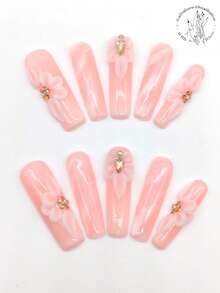 متعدد الألوان