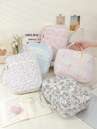 1 Pc Large Capacity Floral Print Pattern Portable Dust Proof Book Cover Fashion Bow Bible Cover Case For Women Book Protective Cover Quilted Bible Bag Floral Bible Storage Bags Quilted Storage Case With Handle Carrying Bag Book Protective Cover Home Storage Bag With Zipper Pocket And Handle,Bible Study Supplies Teachers' Gifts Back To School Gift Cute Birthday Gifts For Girls