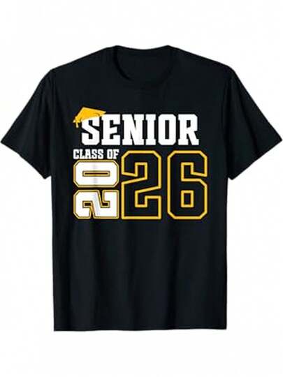 Camiseta de Graduación Clase 2026 - Estilo Suave y Cómodo con Diseño de Gorra Retro y Certificado de Graduación - Letras Negras y Doradas - Talla Adulto Unisex, Adecuada para Eventos de Celebración de Graduación, Proms y Fiestas de Graduación - Adecuada para Graduados, Ideas de Regalos de Graduación, Ropa de Espíritu Universitario, Tema de Graduación, Camiseta Ligera, Lavable aáquina, Diseño Retro, Clase A, Gimnasio de Ex alumnos de Secundaria, Ropa Deportiva para Hombres, Chaqueta de Gimnasio para Hombres, Camisetas de Gimnasio Shark