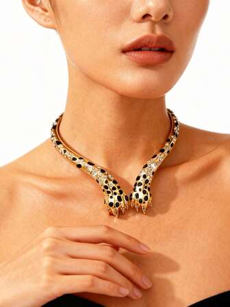 1 pieza Collar con colgante decorativo con forma de animal de estampado de leopardo de lujo con cristal esmaltado, adecuado para la calle, fiestas, banquetes, cumpleaños, sesiones de fotos, vacaciones y eventos de negocios