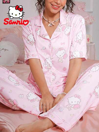  Sanrio 2 件套女士 Hello Kitty 翻领星月印花纽扣睡衣衬衫粉色短袖长裤睡衣套装，可爱睡衣套装，家居服套装。