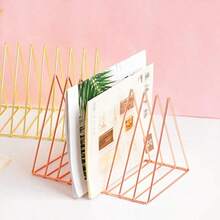 BookcasesBookshelf Desktop Metal Bookshelf Triangle Simple Bookshelf Books Newspaper Home Storage Rack Bookcase Storage Rack Color : Pink - Negro - Ver 2