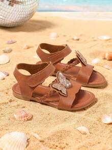 1双女童凉鞋，3D蝴蝶亮片装饰，魔术贴搭扣，人造革材质，防滑鞋底，露趾平底款式，可爱俏皮的设计，适合夏季海滩度假和散步。 - 棕色 - 查看 5