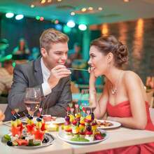 200/100/50/10支装金色和粉色心形水果签，创意鸡尾酒装饰签和甜点蛋糕装饰签，适用于水果拼盘、婚礼、生日派对。尺寸：12厘米/4.72英寸。水果拼盘装饰，甜点桌装饰，甜点签，仅限手洗