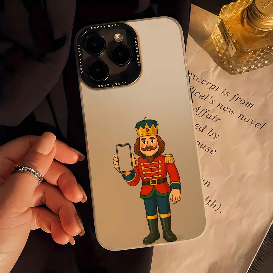 La funda con espejo con diseño de Cascanueces Real combina funcionalidad y extravagancia a la perfección. Compatible con 17, 16 Pro Max, 15 Pro Max, 13 y 12. Fabricada en TPU resistente para una protección excepcional contra golpes y caídas. Esta funda única también funciona como espejo, lo que la convierte en un accesorio divertido y práctico. Un regalo ideal para familiares y amigos, perfecto para cumpleaños, vacaciones o simplemente porque sí. - Luna blanca - Ver 1