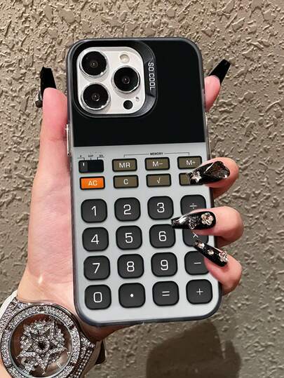 Capa de celular prateada antiderrapante com estampa retrô de calculadora (1 unidade), compatível com iPhone 11/12/13/14/15/16/17/Pro/Pro Max/Plus/Air, A05S/14/15/25/32/52/53/54, S20/21/S23/24/25/Plus/Ultra, unissex.