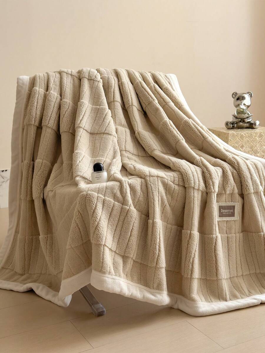 1件柔软舒适的带边毛毯，纯色绒毛毯，适用于床、沙发、家居装饰和节日礼物，可机洗