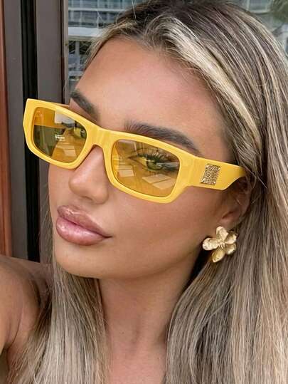 1 Çift Kadın Sarı Kare PC Çerçeveli Kişiselleştirilmiş Metal Dekorlu Geniş Saplı Moda