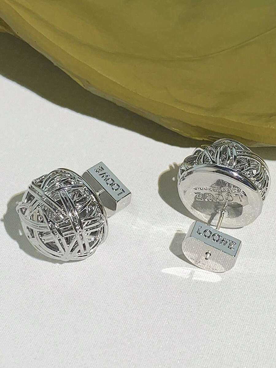 Boucles d'oreilles tressées dorées , boucles d'oreilles clous de conception de niche de luxe, boucles d'oreilles de style européen et américain exagéré - Boucles d'oreilles tressées - Voir 1