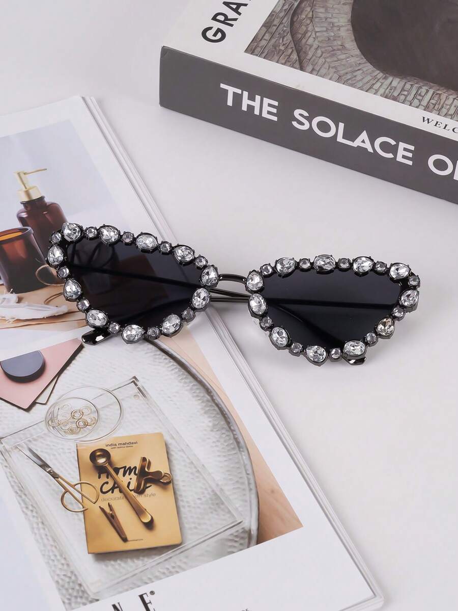 1 Cặp kính thời trang mắt mèo kiểu retro Âu-Mỹ mới, gọng kim loại đính đá lấp lánh, thích hợp cho tiệc tùng, trình diễn thời trang, chụp ảnh đường phố. - Nhiều màu - Xem 1