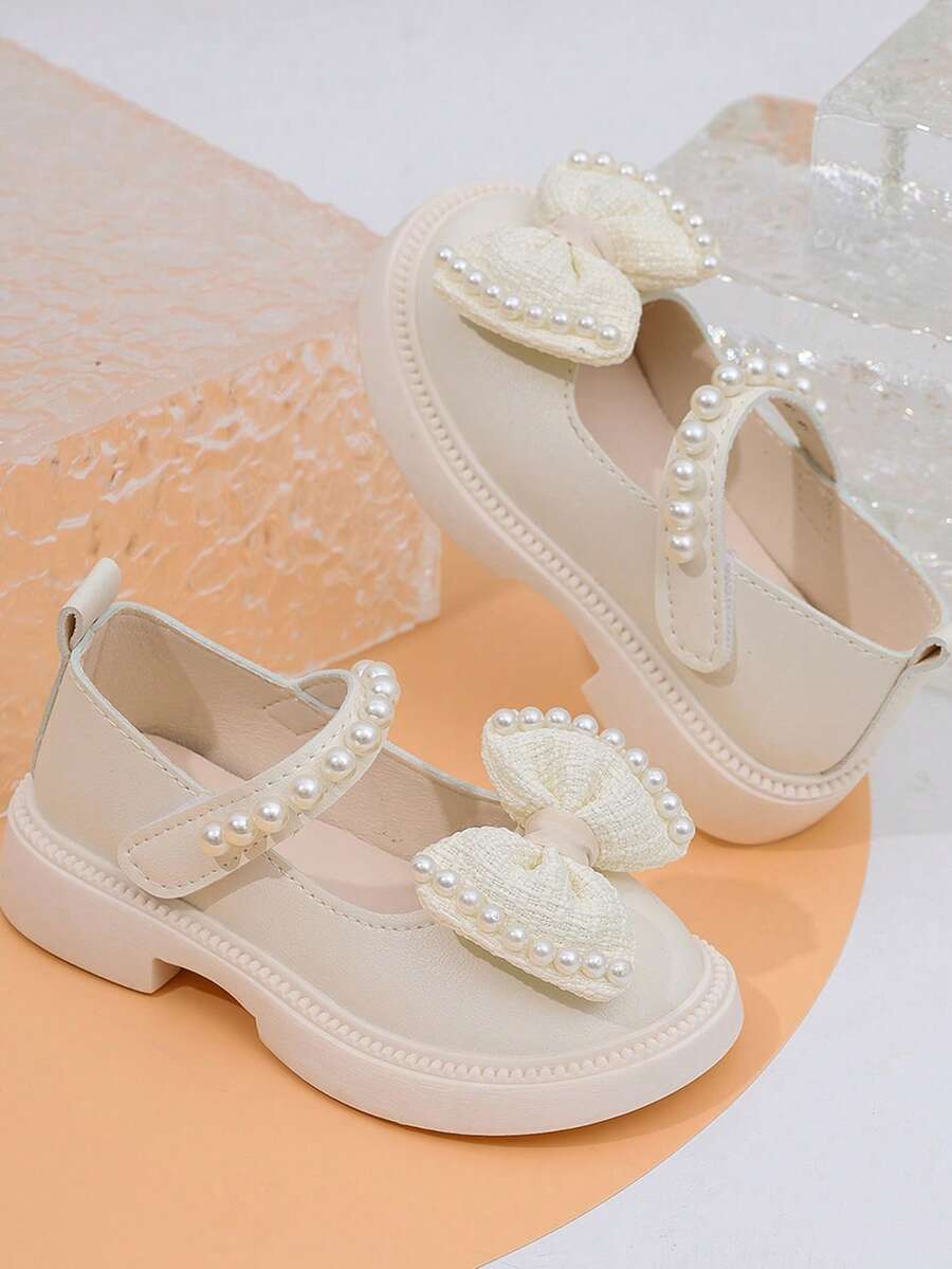 Giày bệt mới năm 2026, 1 đôi giày da dễ thương và thời trang cho bé gái, chống trơn trượt và chống mài mòn, thoáng khí, giày tập đi nhẹ và mềm mại cho trẻ nhỏ, giày công chúa kiểu dáng đi học. - Màu be - Xem 1