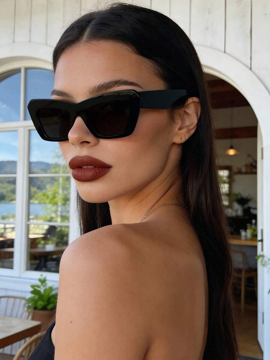 Ladies' Retro Cat-Eye Black Fashion Glasses, Women's Plastic Frame Shades, For Daily Outfits & Trips - Black - View 1