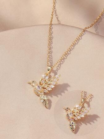 1 pieza Collar con colgante de colibrí de circonita de colores, cadena de acero inoxidable, adecuado para uso diario, ocasiones sociales ligeras, regalos de vacaciones