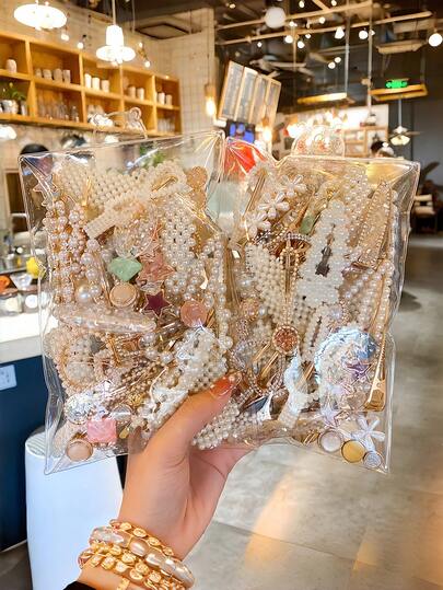 12/16/20/24 piezas Clips para el cabello con perlas elegantes y de moda, clips estéticos de estilo francés para el flequillo lateral, adecuados para uso diario, clips para el cabello sin costuras, clips para el flequillo, accesorios para el cabello, clips de maquillaje, clips de cocodrilo, clips laterales, clips para el cabello, clips de maquillaje, clips para el cabello liso, horquillas para niñas, clips de borde, clips de cocodrilo, clips de cocodrilo, clips para el cabello de niña, clips dulces para el flequillo, clips de cocodrilo, accesorios para el cabello, pinzas de garra, clips para el cabello, horquillas [Mezcla aleatoria]