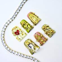 10Pcs Handmade Short Duck Bill Press On Nails, Artisan 3D Heart, Rose, Cross, Star Decor, Gold Embossing, Gem, Pearl Pendants, Pastel Pink, White, Green Base, Glossy Finish, Salon Grade Reusable, Glam Party Nails Summer Easter - 金色 - 查看 3