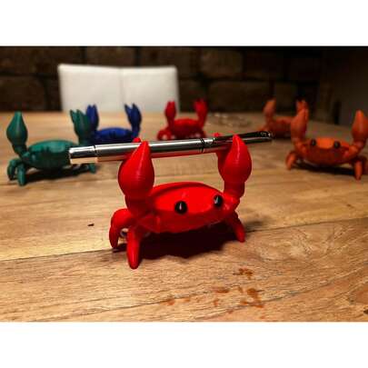 Cute 3D Printed Crab Weightlifting Eyeglass & Pen Holder | Multifunctional Phone Stand & Desktop Organizer, Creative Drama-Watching Essential, Office & Home Decor Ornament, Unique Birthday Gift