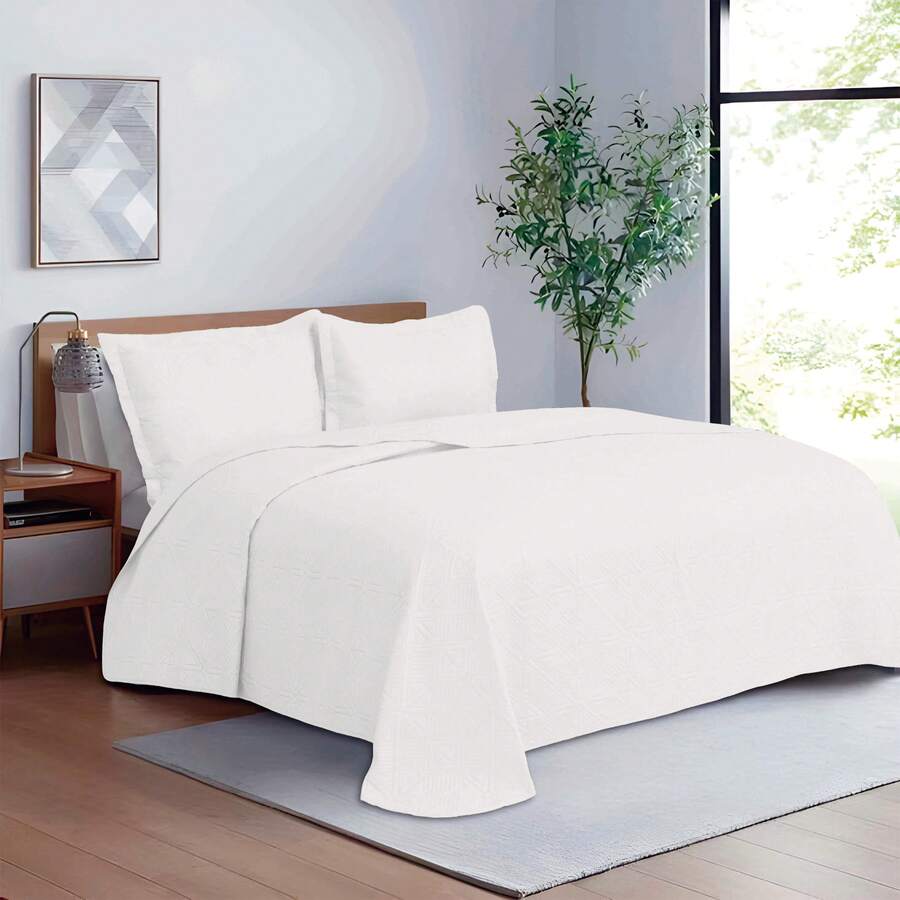 Double-Sided 3-Piece Printed Bedspread Set. - Geometric White Sienna - View 1