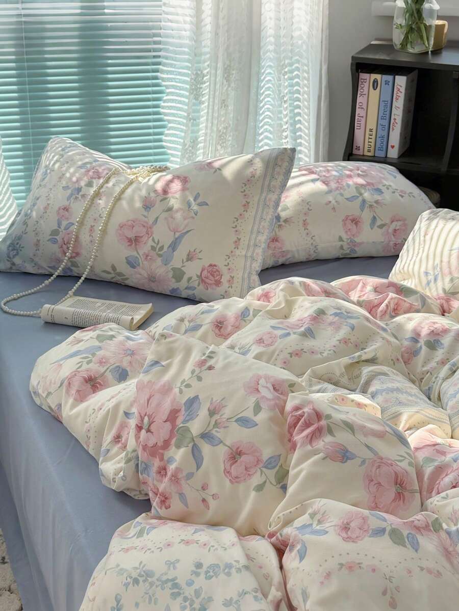1 Set Of 4pcs Camellia Floral Bedding Set, Popular Floral Pattern, Warm Girly Style, Polyester Soft Skin-Friendly Suitable For Women's Bedroom/Dormitory Decor, (1 Duvet Cover + 1 Bed Sheet + 2 Pillowcases), Pillow Cases With Random Pattern Cutting, No Filler Included