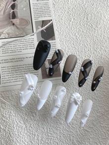 一套黑白棺材形哑光手绘芭蕾舞缎带蕾丝美甲贴纸，优雅精致，高端美甲，适合派对、生日、聚会等场合。美甲用品，手工制作的按压式美甲贴片。 - 彩色 - 查看 5