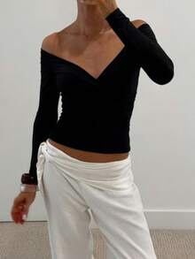 Womens Off Shoulder Wrap Tops Long Sleeve Solid Color Slim Fitted T-Shirt Ruched Crop Tops - 黑色 - 查看 2