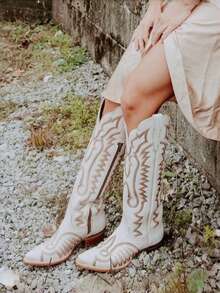 Vintage Fashion Beige Combat Boots For Women Pointed Toe Embroidery Pull On Block Mid Heel Long Boots For Women Country Concert Festival Shoes - Beige - View 6
