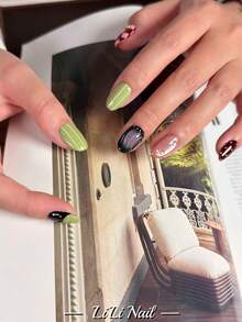 10片手工亚克力美甲贴纸，短椭圆形，绿色、酒红色，INS风，3D立体浮雕，条纹、波点、格子图案，可爱美甲，价格实惠，可重复使用，包含美甲工具，适合日常、派对和办公场合，理想的礼物，美甲用品，手工按压式美甲贴片 - 彩色 - 查看 3