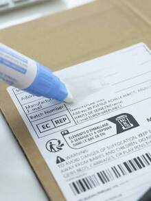 1/2pcs Security Privacy Protection Thermal Paper Eraser, White Tip, Seamless Eraser, Bill Information Cleaning Tool, Suitable For Credit Cards, Bank Cards, Telephone Bills, Courier Shipping Labels, Household Essential,Secure Privacy Protection Thermal Paper Eraser, White Tip, Seamless Eraser, Bill Information Cleansing Tool For Credit, Apply To Bank Cards, Phone Bills, Express Shipping Labels, Essential For Family - Multicolor - View 2