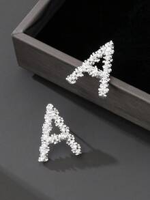 1 Pair Elegant Silver Tone Serrated Letter Design Stud Earrings, Women Jewelry Gift For Birthday - Silver - View 3