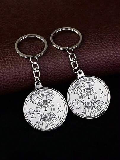Vintage Rotating Perpetual Calendar Metal Keychain, Round Roman Numeral Eternal Calendar Pendant, Year, Month, Date Design, Rotate The Perpetual Calendar Disc To Align With The Month And Year To Check