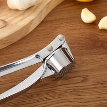 Stainless Steel Garlic Press, Multifunctional Manual Portable Bent Handle Ginger Slicer Crusher, Kitchen Tool (Silver) - Silver - View 7