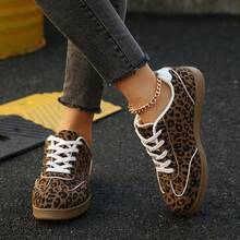 Retro Niche Casual Sneakers For Women, New Spring/Autumn Minimalist White Shoes, Versatile Breathable Outdoor Running Shoes - Leopard Print - View 4
