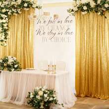 Premium Sequin Backdrop Curtain & Decor Collection – Glitter Wall/Photo Backdrop 2x8FT + Decorative Elements, Perfect For Christmas Decorations (Tree Skirt Compatible Style), Wedding Decorations, Home Décor (Living Room, Bedroom, Kitchen Curtains). Suitable For Baby Showers, Bachelor/Bachelorette Parties, Engagement Events, Graduation, Mother's Day & Halloween. Sparkling Design, Multiple Color Options, Ideal For Selfie Walls, Table Centerpieces, Bridal Accessories & Daily Room/Shower Curtain Use – Must-Have Holiday & Party Supplies. - 金色 - 查看 12