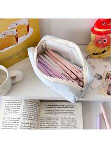 1 chiếc túi đựng bút hình mèo bông dễ thương, túi đựng văn phòng phẩm dung tích lớn chất lượng cao dành cho học sinh. - hộp đựng bút chì - Xem 3