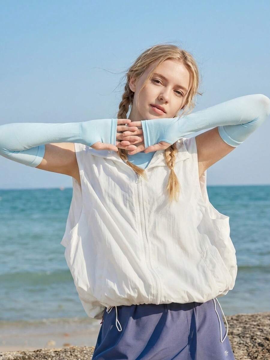 CAMEL CROWN Women's Sun Protection Arm Sleeves, Lightweight UV Protection Cycling Arm Sleeves, Summer - Light Blue - View 1