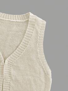 Women's V-Neck Solid Sleeveless Vest With Buckle Design & Elastic Waist Skirt. A Sexy, Simple & Elegant Beach Vacation Style Summer Fashion Set. - Oyster White - View 9