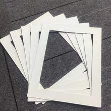 10 khung ảnh chữ nhật màu trắng sữa kích thước 6"/7"/8"/A4, viền 2cm, có mặt sau bằng bìa cứng để trưng bày ảnh trên tường. - trắng - Xem 4