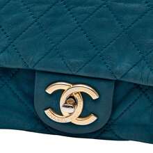 CHANEL Authenticated  PRE-OWNED Large Quilted Iridescent Calfskin Chic Quilt Flap Bag - Màu xanh lam - Xem 6