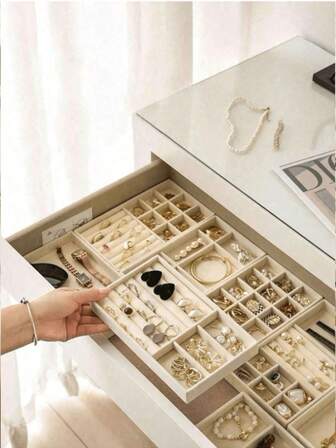 9-1 st smyckesbricka i sammet, lådorganiseringsbricka - smyckesorganisatör med stor kapacitet och separata fack, smyckeskrin, smyckesdisplaybricka för örhängen, halsband, armband, ringar, hårspännen, hårband, perfekt present till flickvän, alla hjärtans dag, mors dag, jul, Thanksgiving