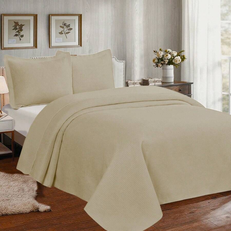 Double-Sided 3-Piece Printed Bedspread Set. - Poa Sien Hazelnut - View 1