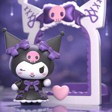 Miniso 三麗鷗 Kuromi 甜酷仙境盲盒 - 黑暗與甜美的碰撞，精緻細節展現 Kuromi 的魅力，桌面裝飾/收藏品/生日禮物/節日禮物 (隨機出貨 1 個) - 彩色 - 查看 5