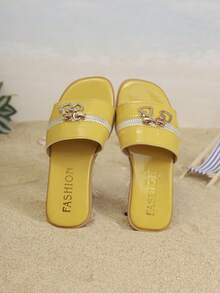 1 Pair Children's Minimalist PU Flat Casual Slippers, Suitable For Summer - Yellow - View 2