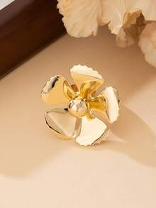 1pc Metallic Finish Luxurious Gold Flower Shaped Women's Single Ring - Yellow Gold - View 3