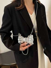 Bow Shaped Mini Party Bag, Women's Fashionable Chain Crossbody Bag,[US-Based Shipping]Suitable For Party And Date Wear, Coin Purse,Women's Bow Shaped Mini Clutch Purses Cocktail Evening Bag Chain Strap Solid Mini Crossbody Bag For Party Mini Evening Bag Metal Purse Crossbody Handbag For Girls Women Bowknot Shell Heart Star Shoulder Bag For Wedding Thanks Giving Dinner Purse Christmas Party Clutch Sparkly Evening Bag,Bowknot Mini Evening Bag, Women's Chain Lip Gloss Pouch, Suitable For Valentine's Day, Parties, Dates, Shoulder/Crossbody Bag, Coin Purse - Bạc - Xem 7